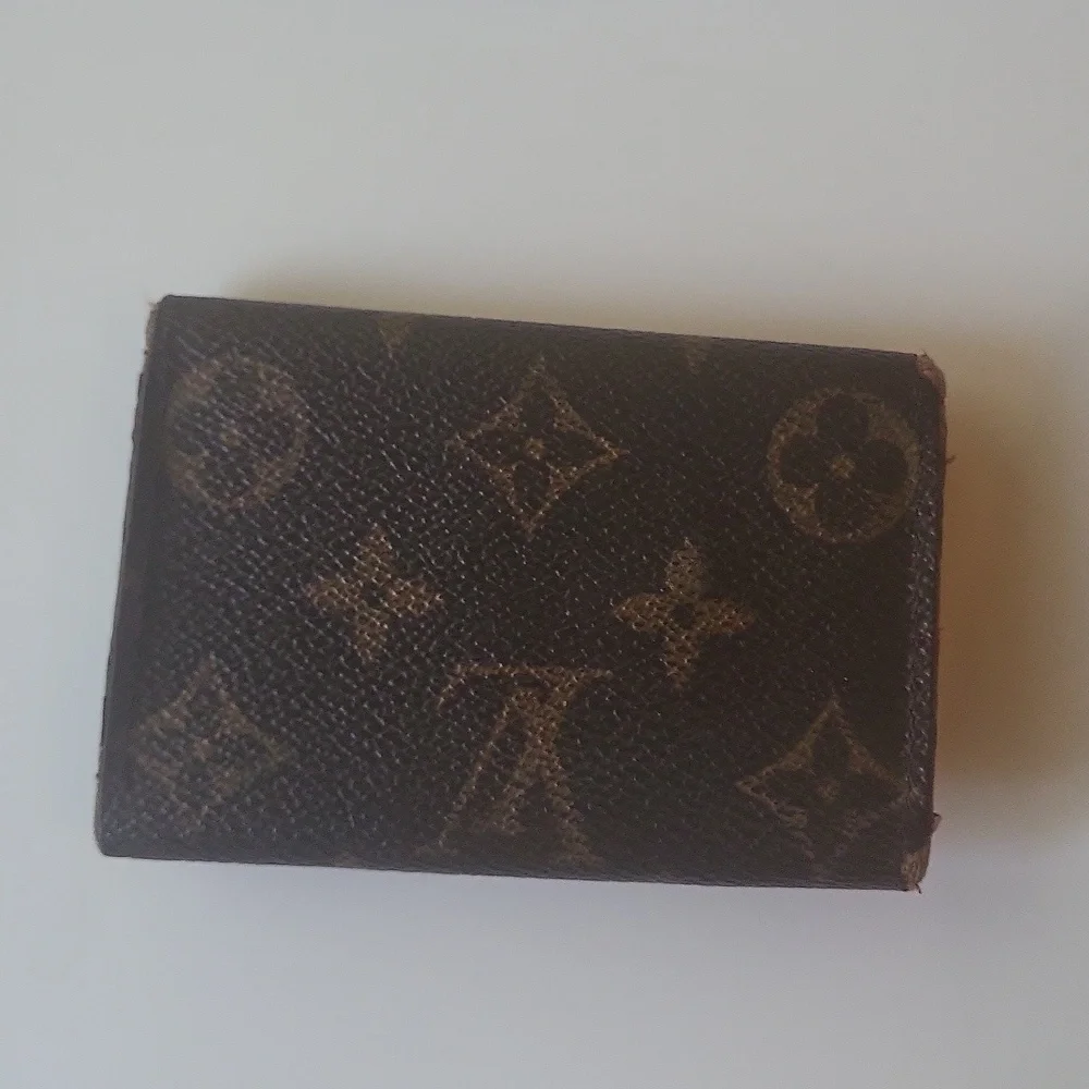 Vintage Louis Vuitton Monogram Key Holder - Picture 8 of 8